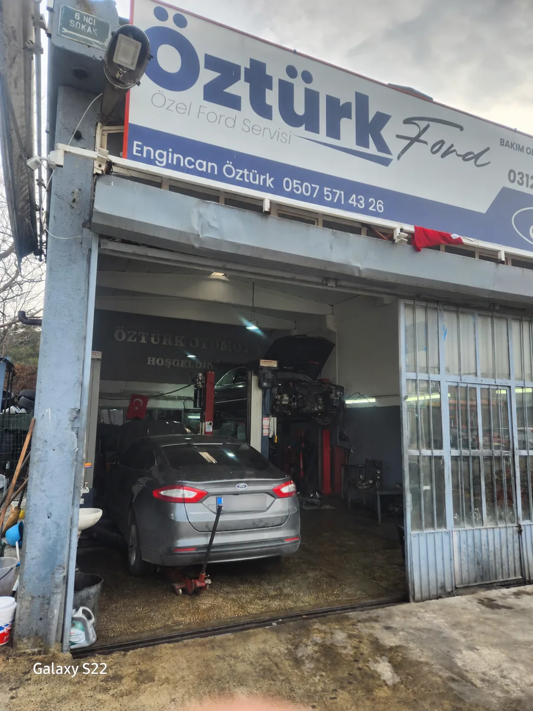 Öztürk Ford Ankara özel servis girişi ve çalışma alanı